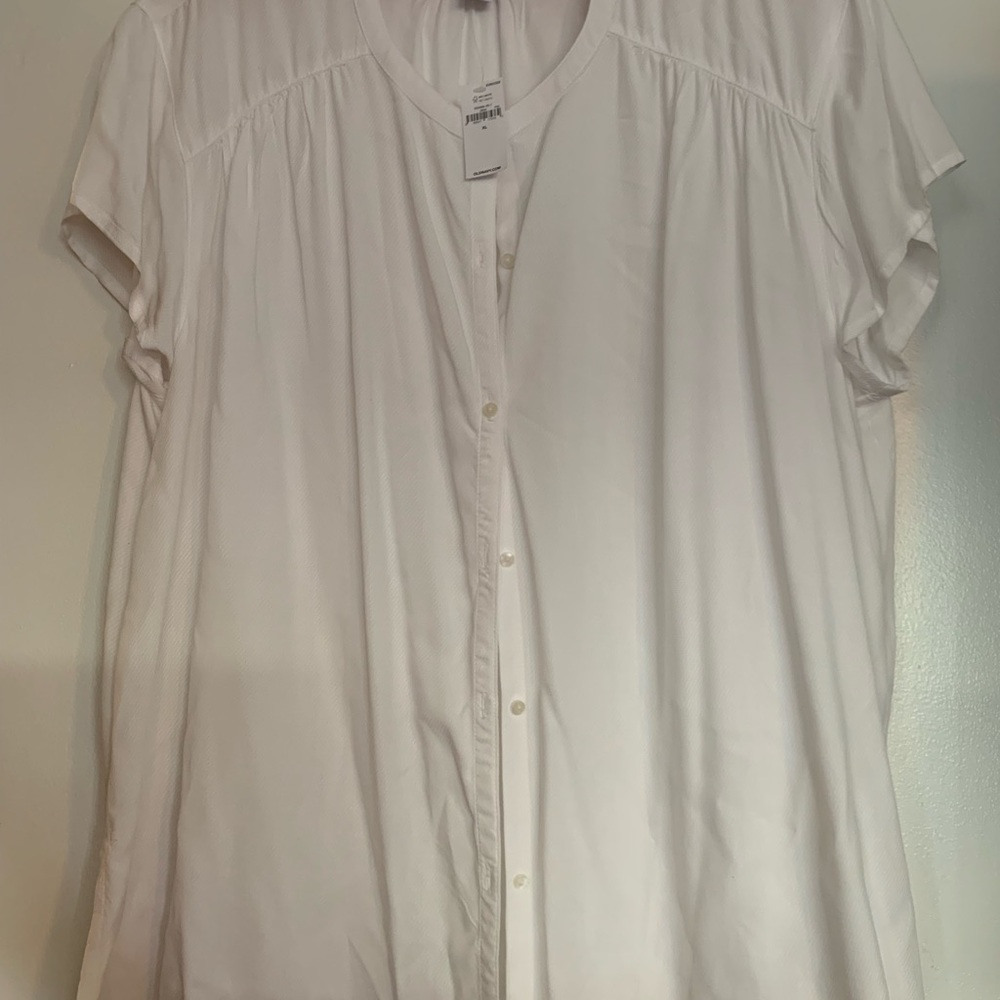 Old navy blouse NWT - Picture 8 of 8
